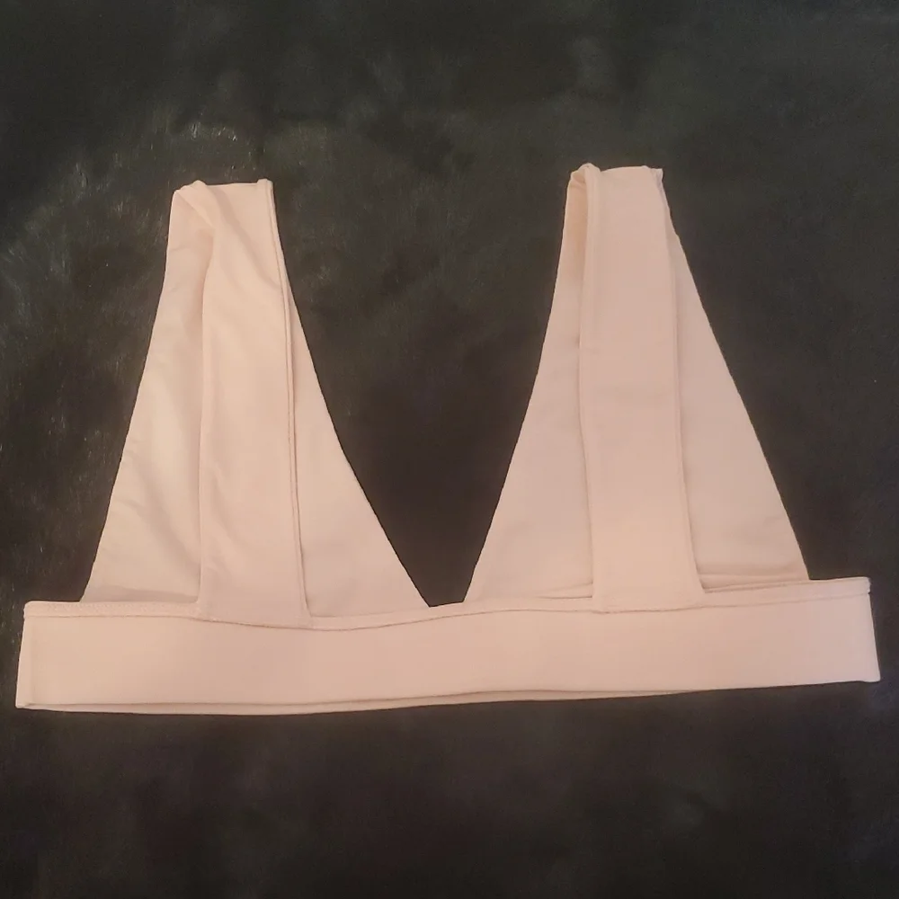 Chic Light Pink Triangle Bralette - Picture 7 of 7